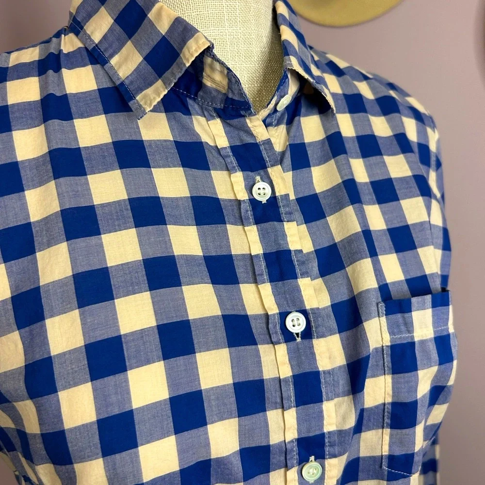 J. Crew size 4 blue and tan plaid button down blouse. Has 1 pocket.
